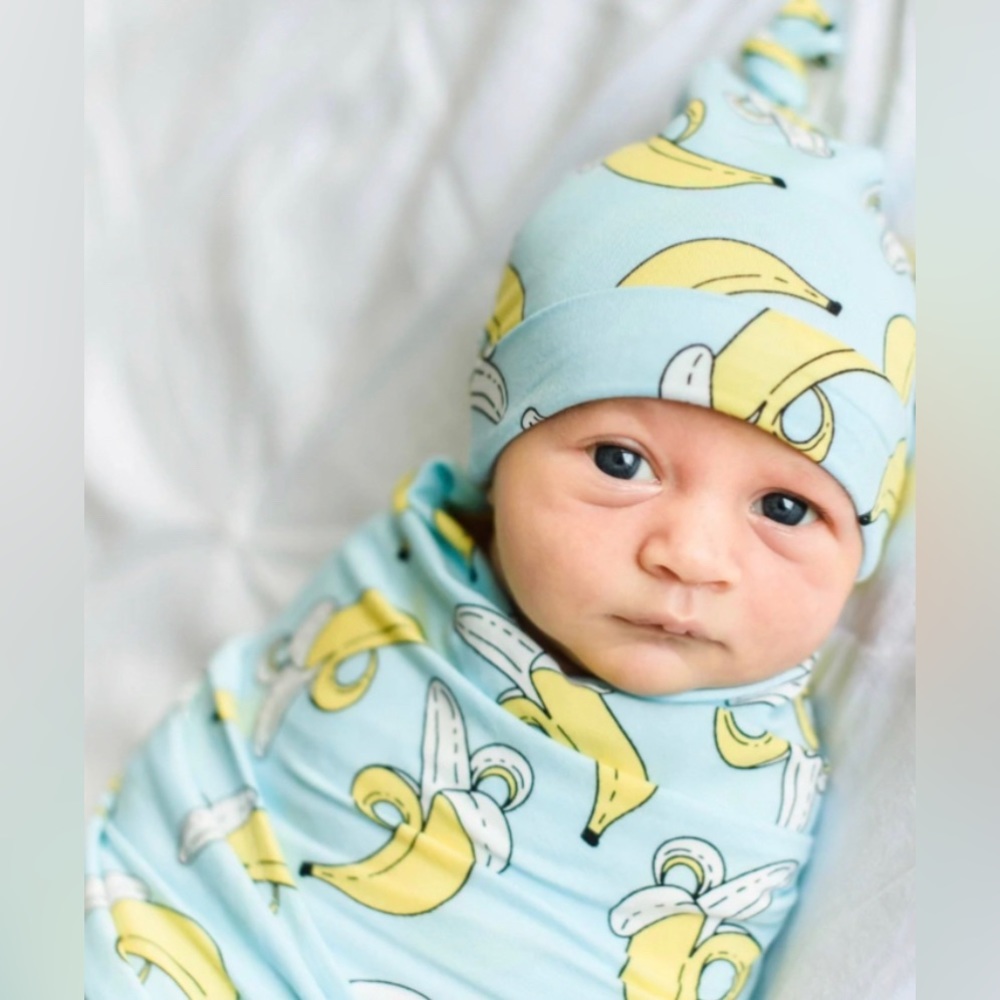 🍌NIB LS Banana Swaddle🍌